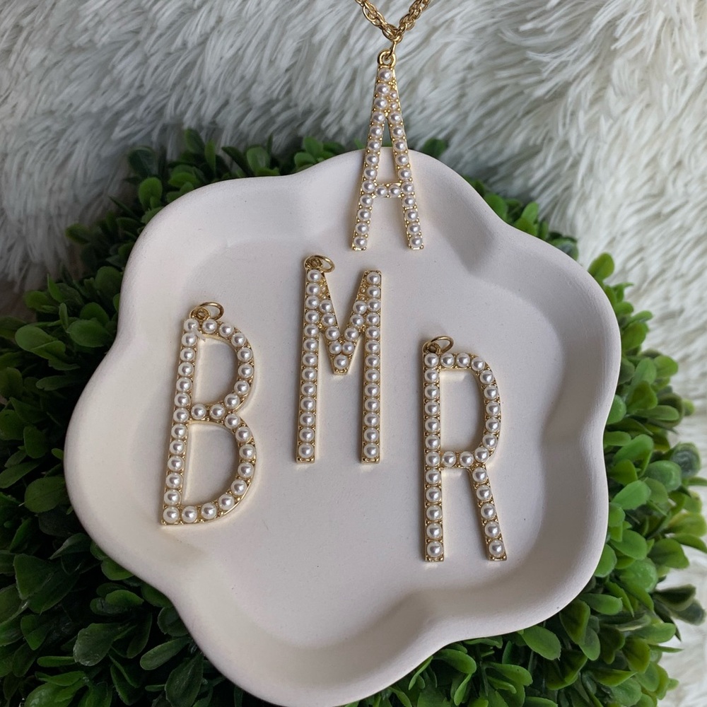 Faux Pearl Monogram A Initial Statement Necklace - image 7